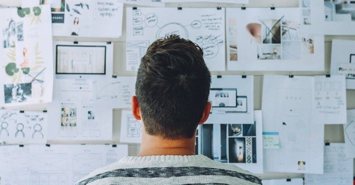 Bạn quá bận rộn, không biết bắt đầu việc nào trước việc nào sau, hãy thực hiện 6 bước thông minh để tăng hiệu suất làm việc của bạn (Ảnh Pixabay).